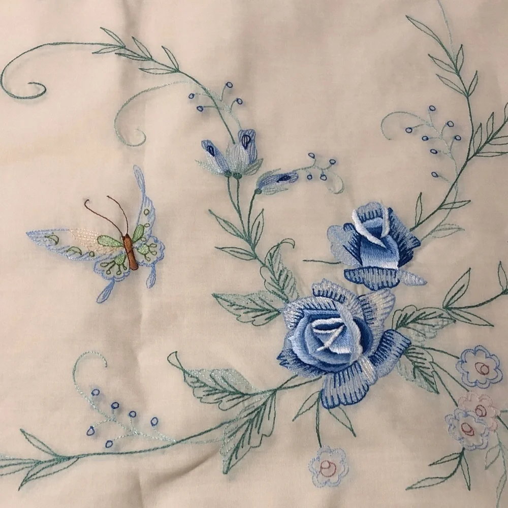 Embroidered Cream and Blue Tablecloth Set